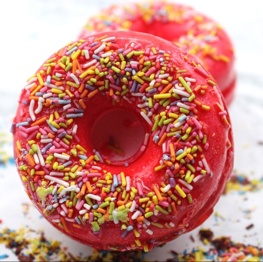 Doughnut bath bombs